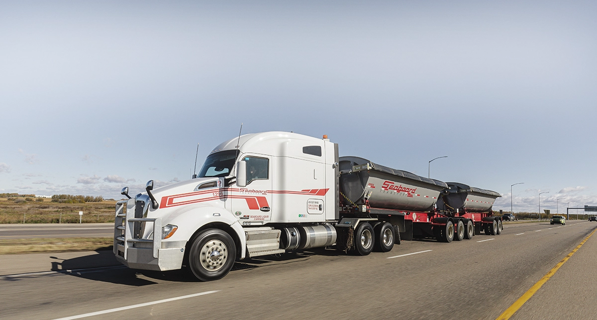 Seaboard Transport Group dry bulk quad axle pneumatic trailer